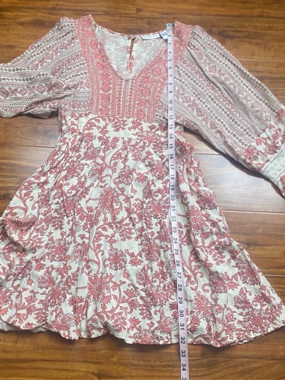 Sincerely Jules Women Peach Cream Floral Embroidered Mini Dress Size Medium Boho - Picture 13 of 14